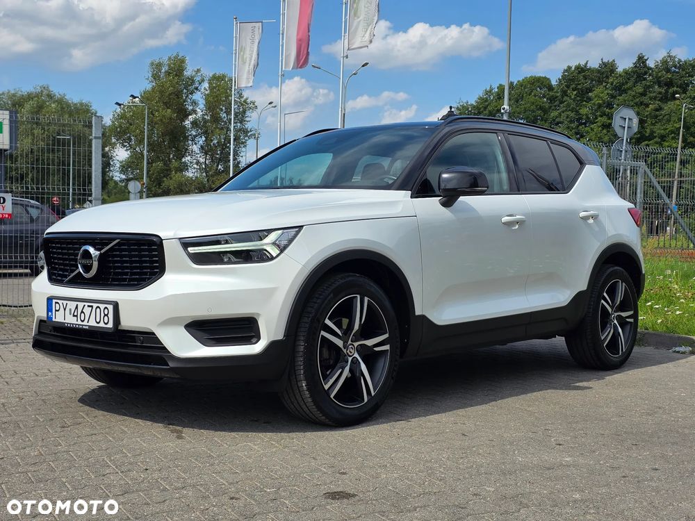 Volvo XC 40 T3 R-Design - 1