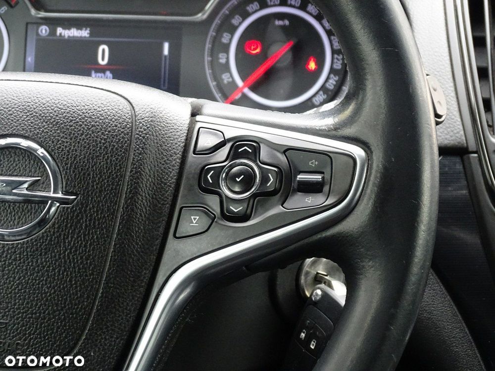 Opel Insignia - 20