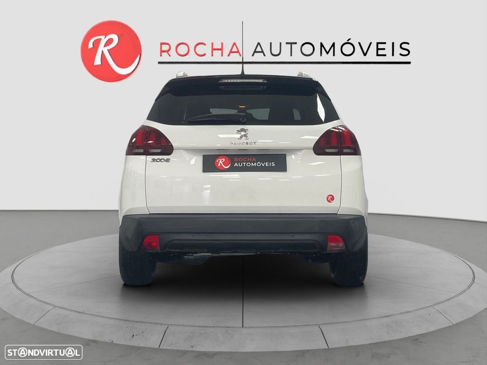 Peugeot 2008 - 4