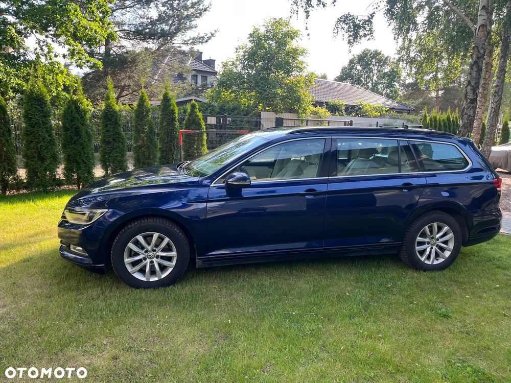 Volkswagen Passat - 2