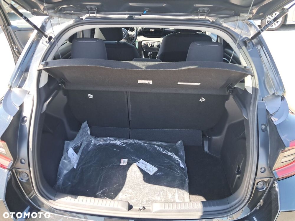 Toyota Yaris - 30