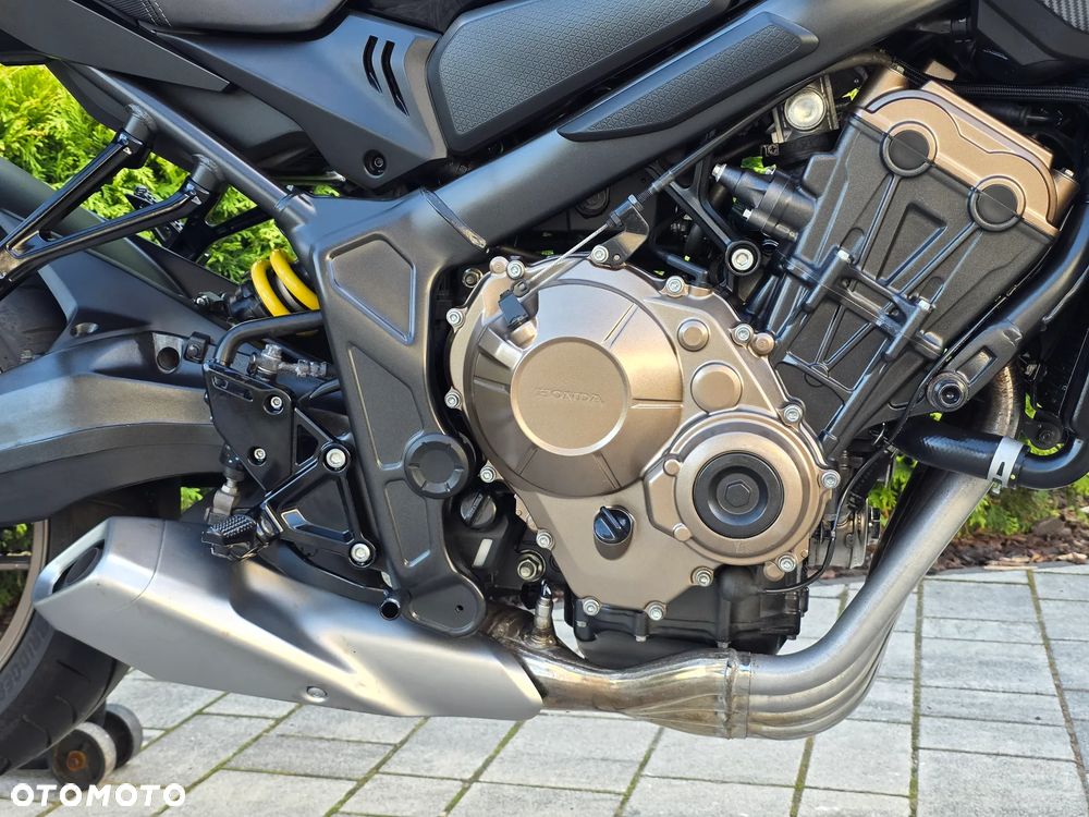 Honda CB - 8