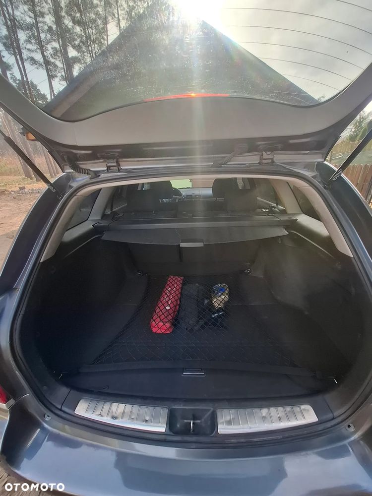 Toyota Avensis 2.2 D-4D Prestige - 19