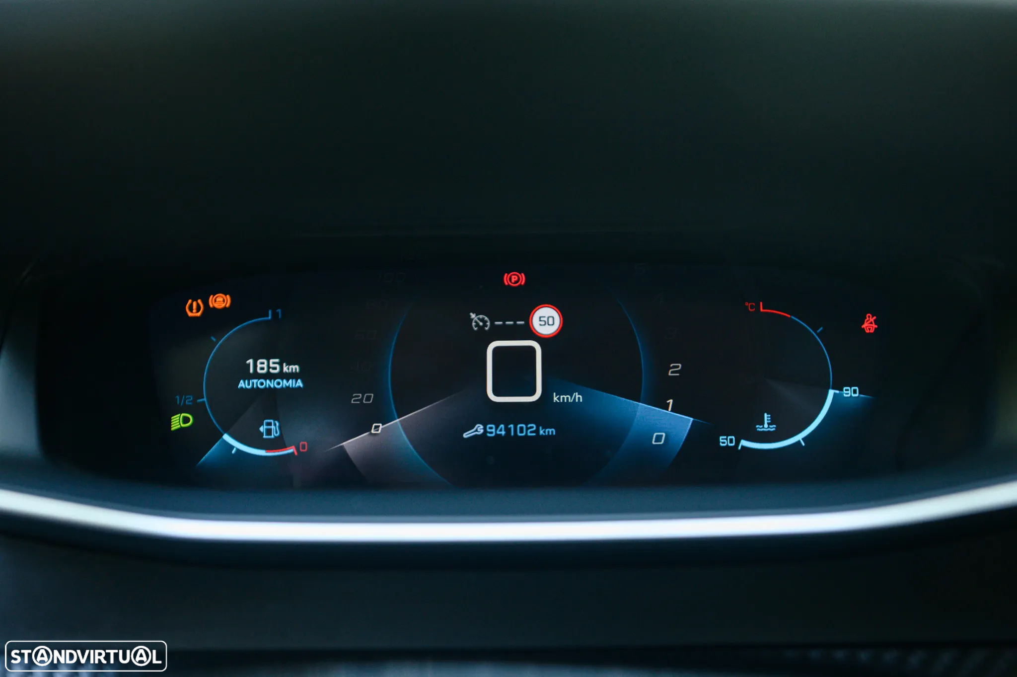 Peugeot 2008 1.2 PureTech Allure Pack - 28
