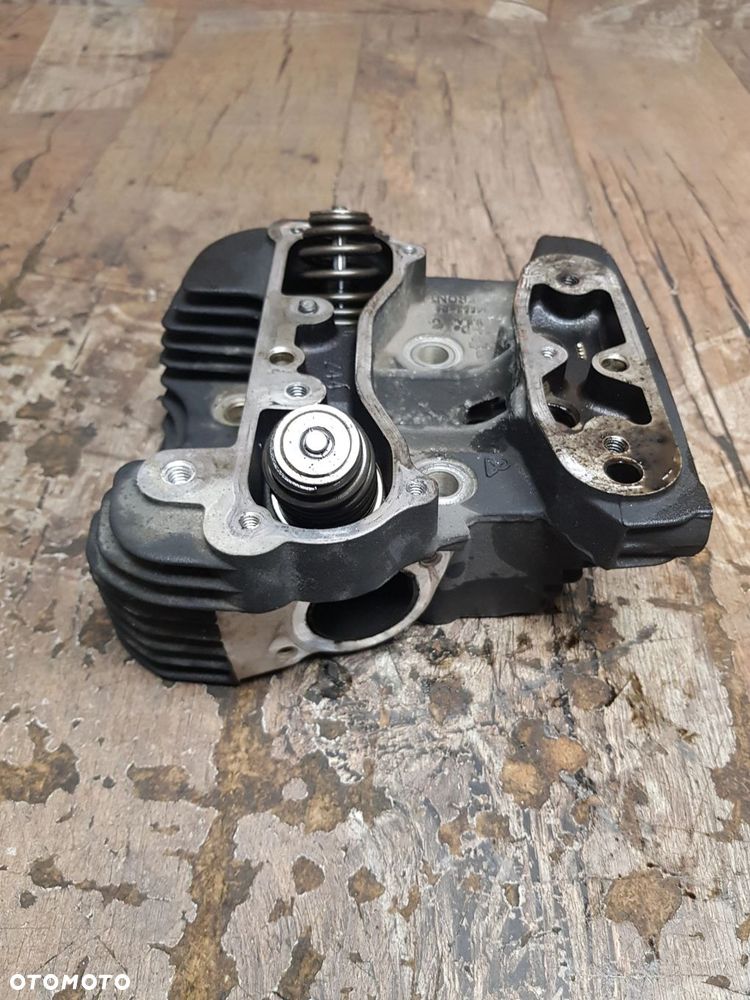 Głowica przód zawory Harley Davidson Sportster XL883 - 7