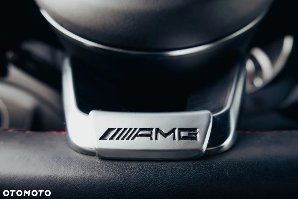 Mercedes-Benz CLA 45 AMG 4Matic 7G-DCT - 24
