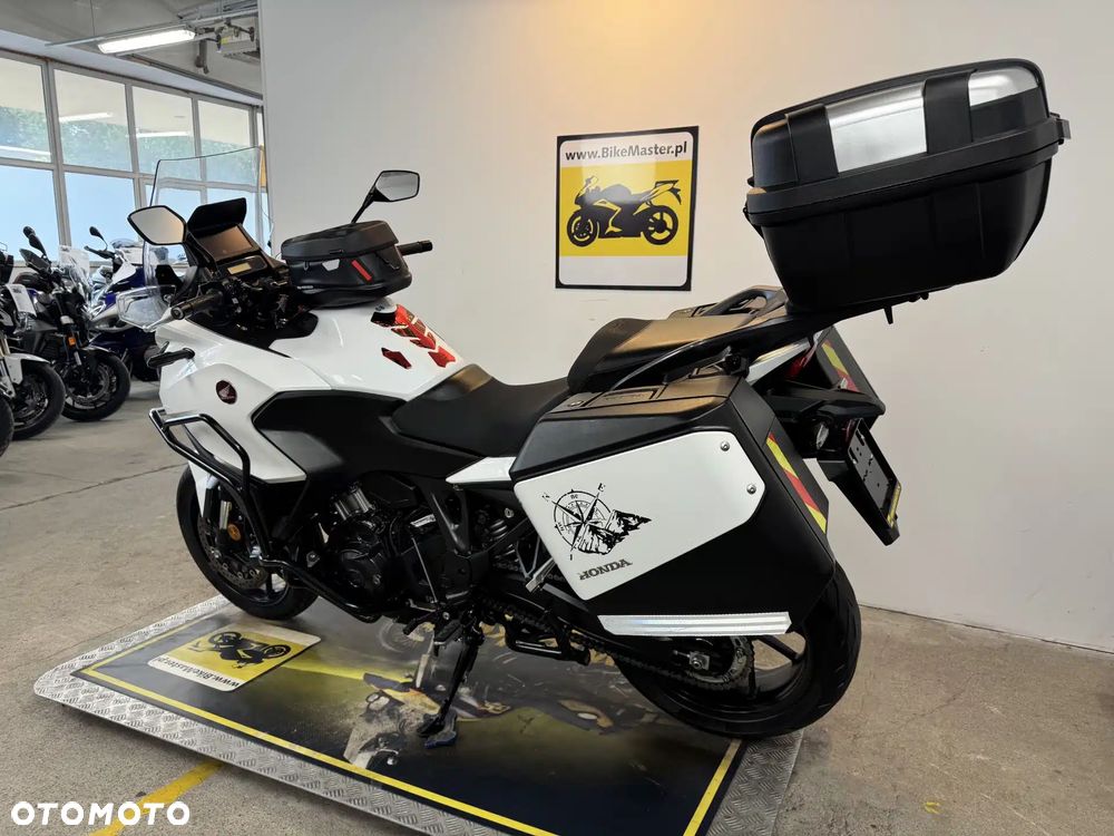 Honda NT - 6
