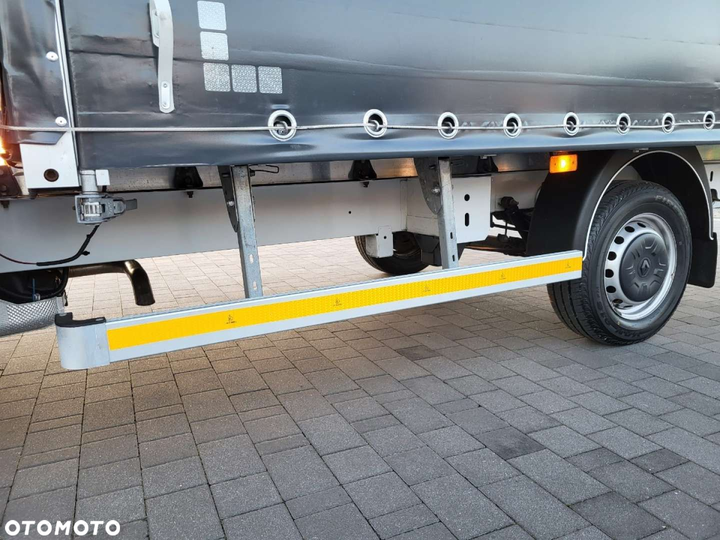 Renault Master 10 europalet Salon Polska - 17