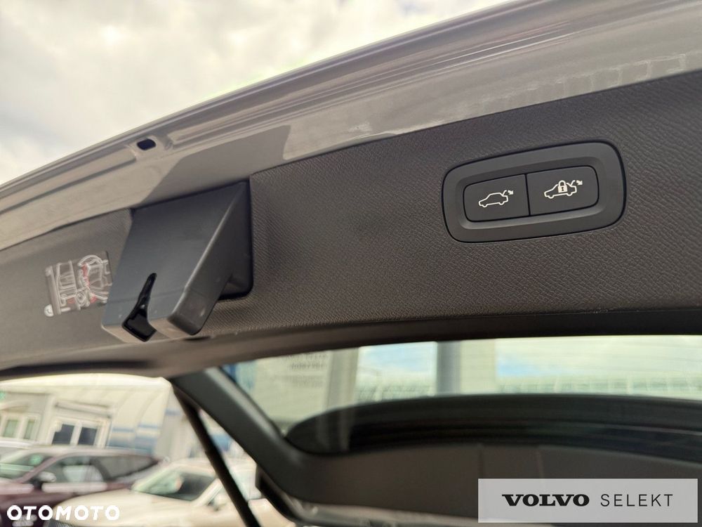 Volvo XC 90 - 33