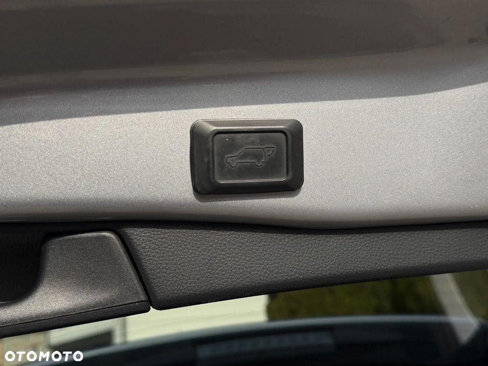 Toyota RAV4 2.5 Hybrid Comfort 4x2 - 36