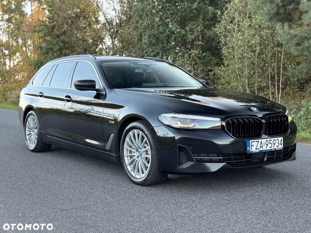BMW Seria 5 530e Luxury Line sport - 28