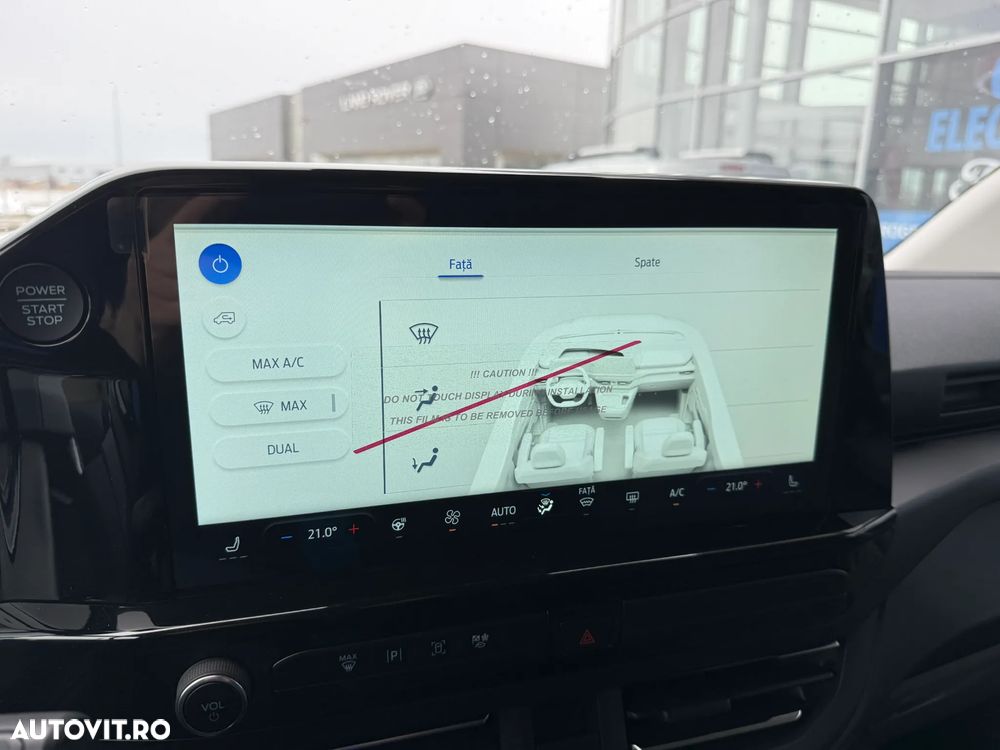 Ford Tourneo Custom - 19