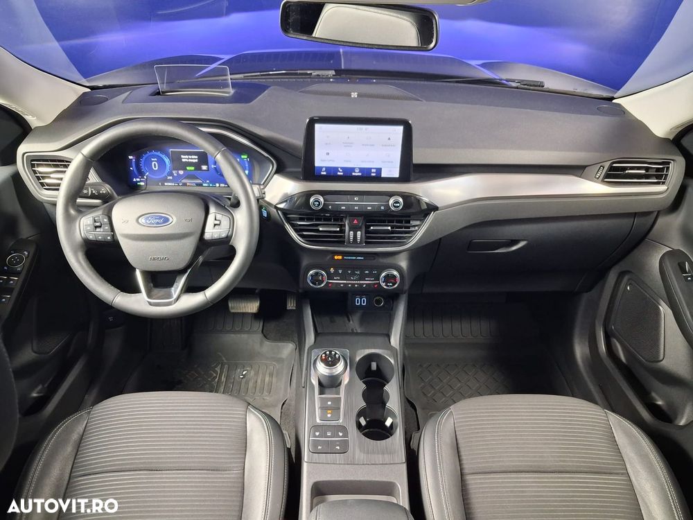 Ford Kuga - 12