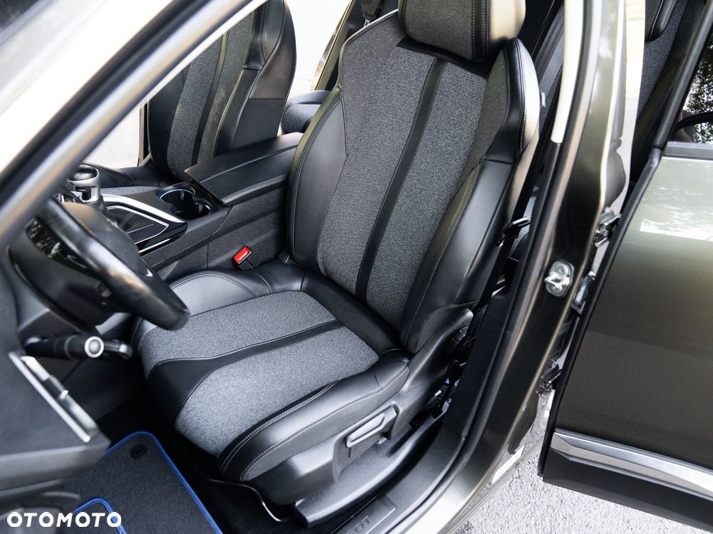 Peugeot 3008 1.2 PureTech Allure - 26