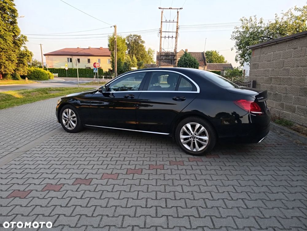 Mercedes-Benz Klasa C 220 d 9G-TRONIC Avantgarde - 22