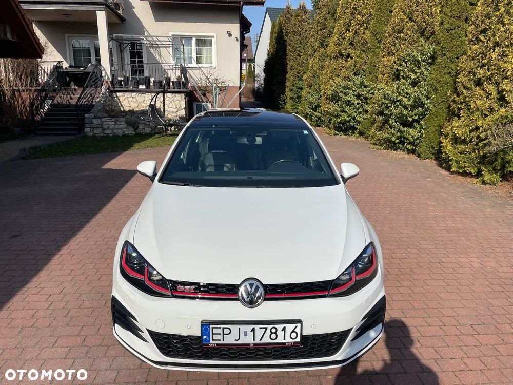 Volkswagen Golf GTI Performance BlueMotion Technology DSG - 2