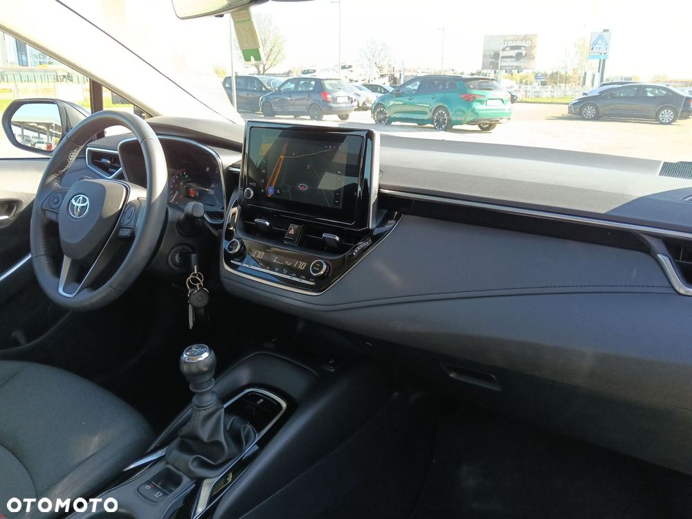 Toyota Corolla - 10