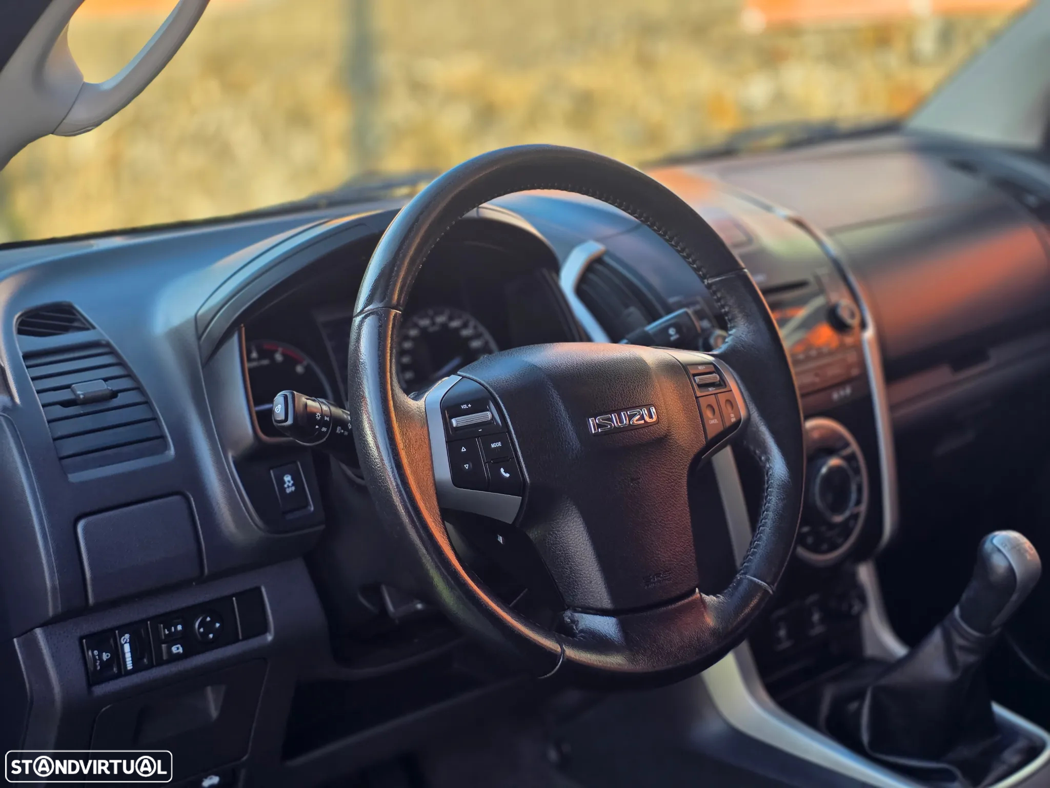 Isuzu D-Max 2.5 DTi CD 4WD LS Sport Edition - 13