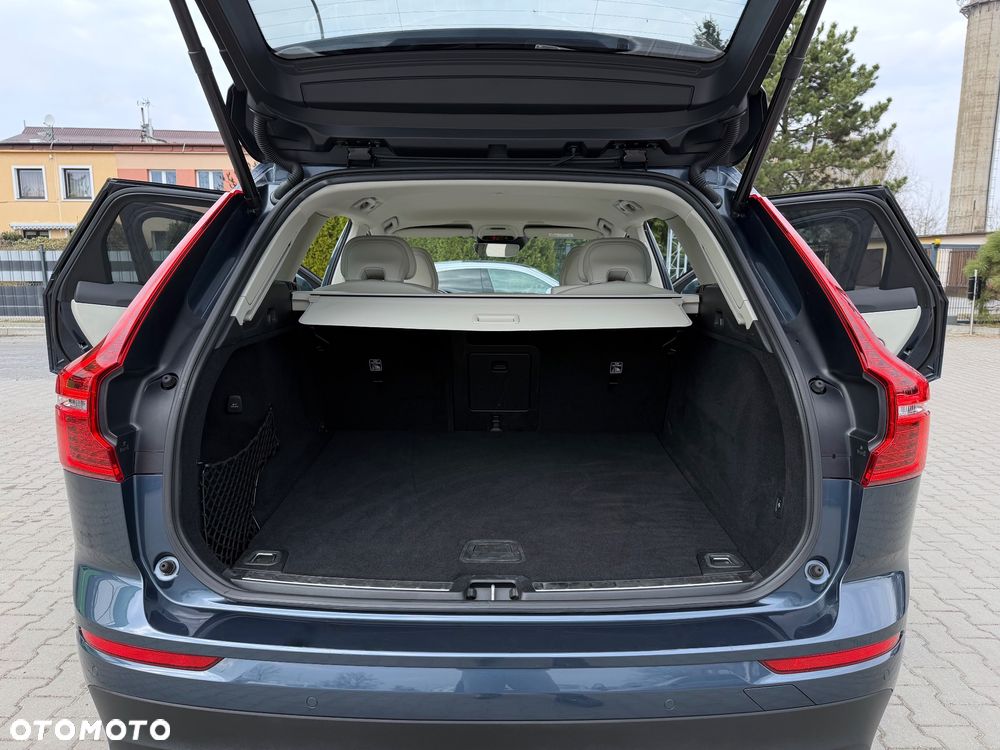 Volvo XC 60 B5 B Geartronic Momentum Pro - 39