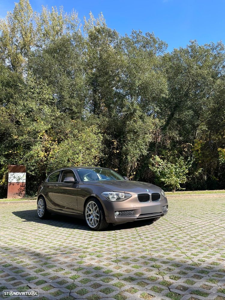 BMW 116 d Pack M - 1