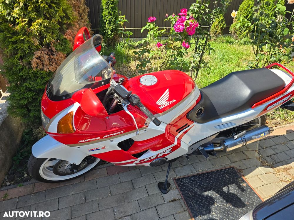 Honda CBR 1000F - 1