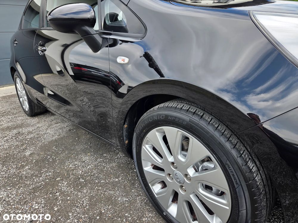 Kia Rio 1.4 Dream Team Edition - 18