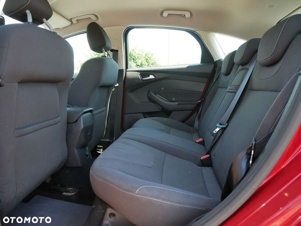Ford Focus 1.6 TDCi DPF Titanium - 9