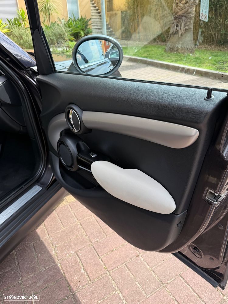 MINI 5 Portas Cooper D - 30