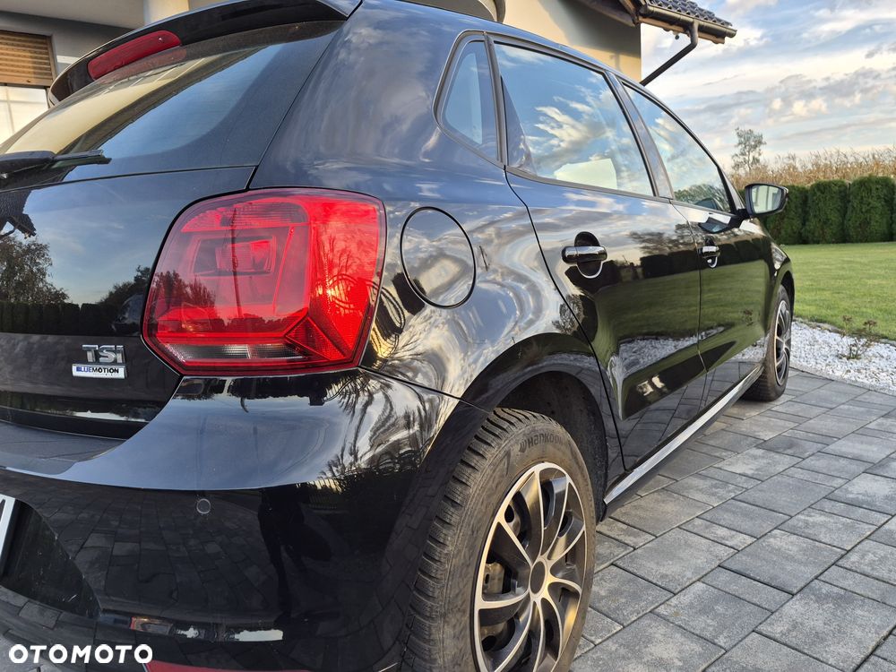 Volkswagen Polo 2015 photo 4