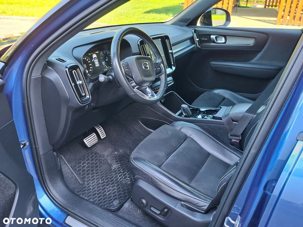 Volvo XC 40 T4 R-Design - 22