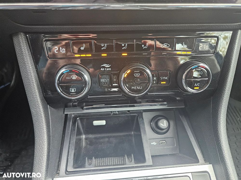 Skoda Superb 2.0 TDI DSG Ambition - 8