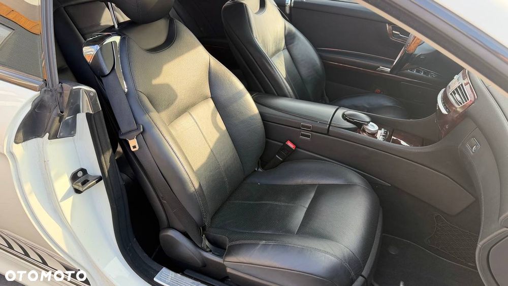 Mercedes-Benz CL 500 4Matic 7G-TRONIC - 22