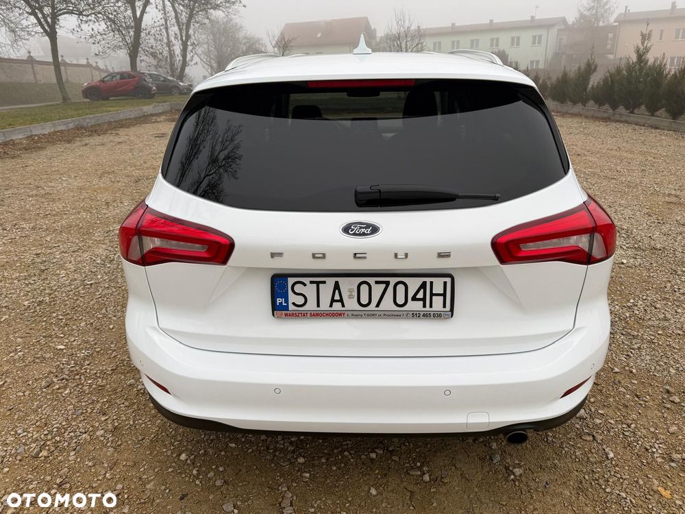 Ford Focus ver-2-0-ecoblue-titanium - 6