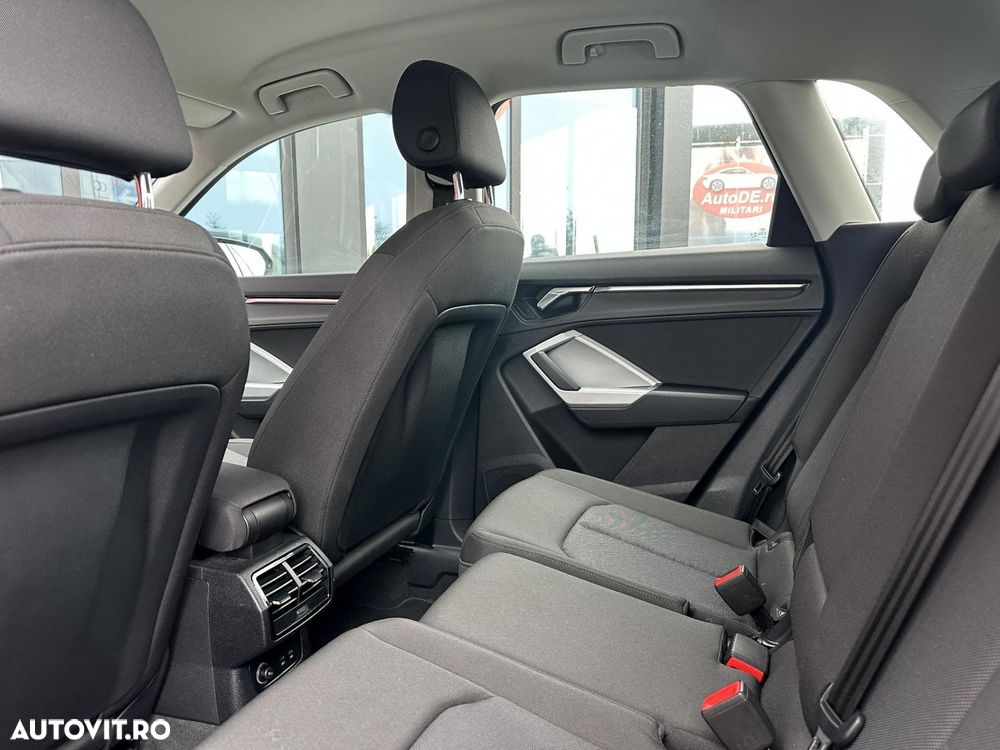 Audi Q3 - 22