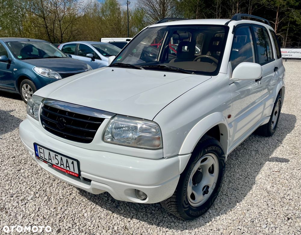 Suzuki Grand Vitara 2.0 Club - 2