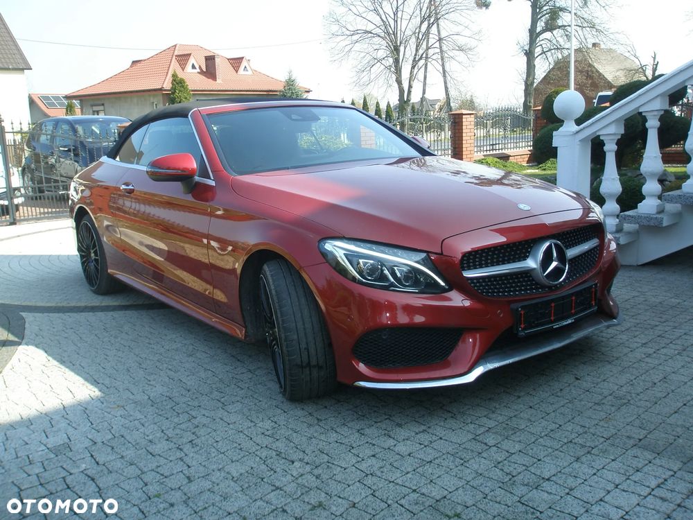 Mercedes-Benz Klasa C 200 Cabrio 4Matic 9G-TRONIC AMG Line - 11