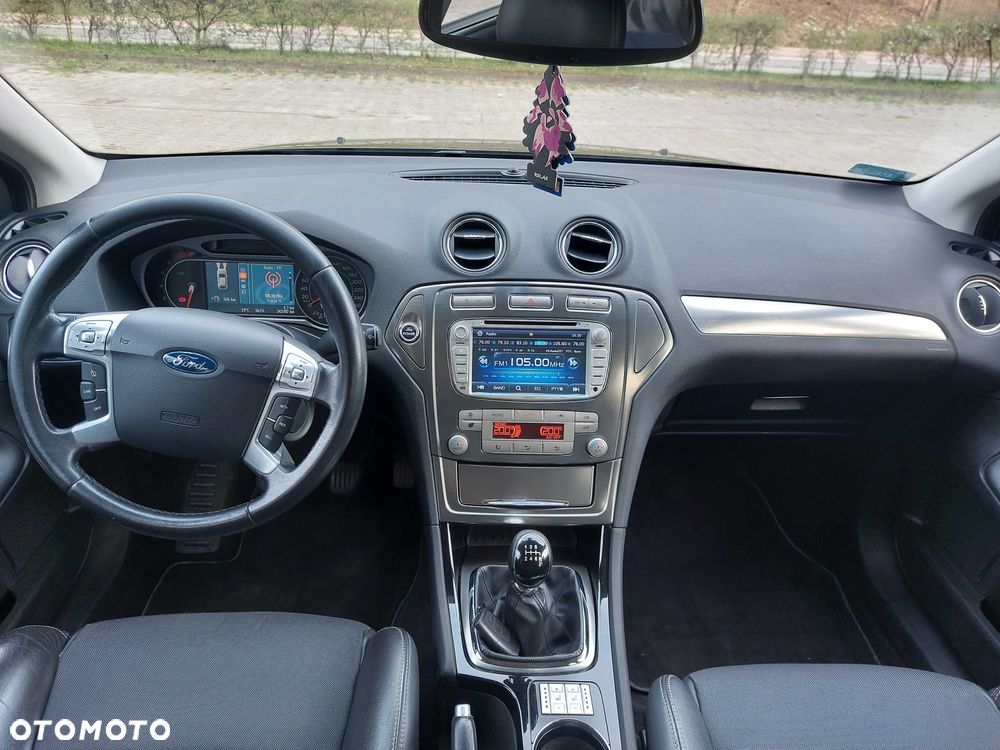 Ford Mondeo - 4