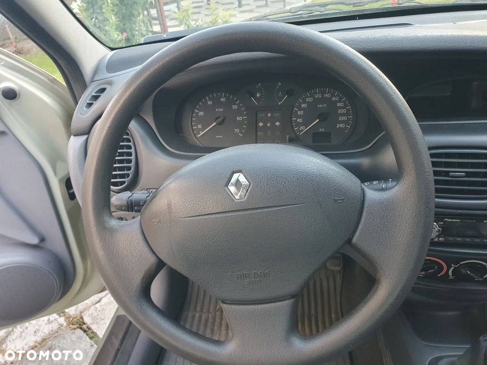 Renault Megane - 19