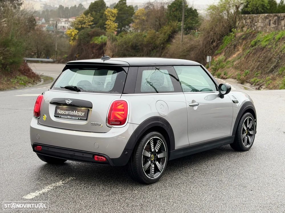 MINI 3 Portas Cooper E Essential - 13