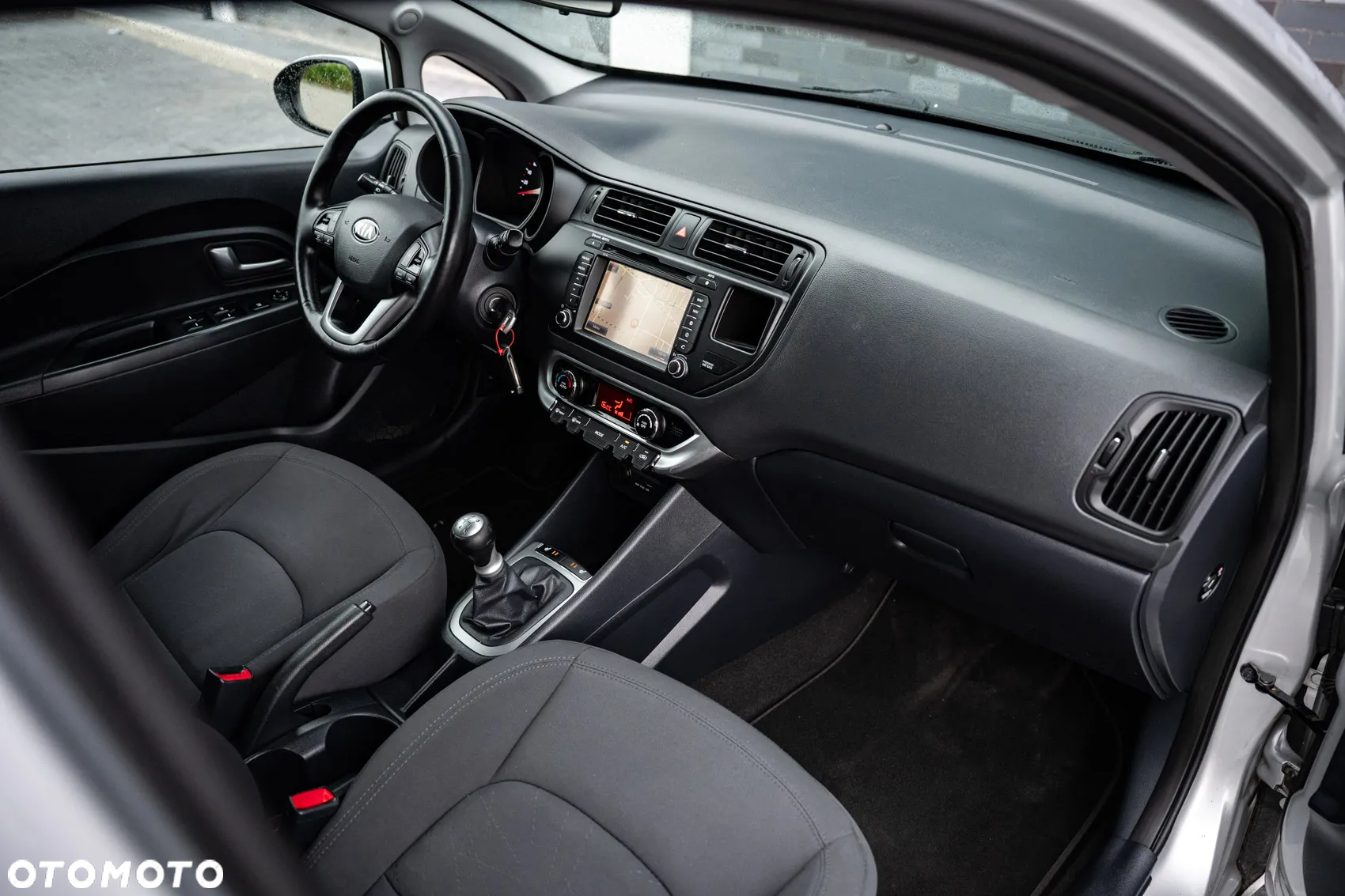 Kia Rio 1.2 Dream Team Edition - 22