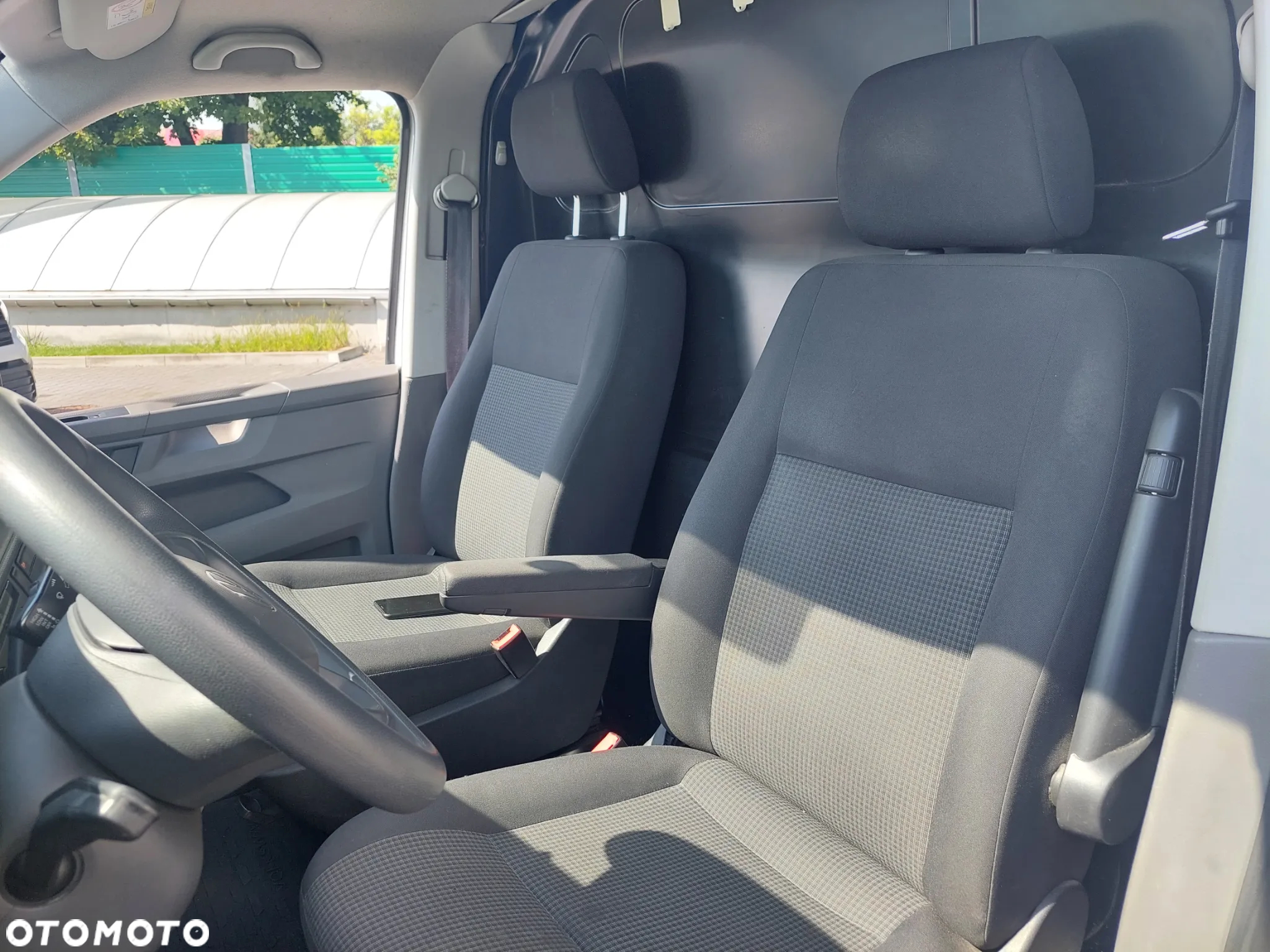 Volkswagen Transporter - 14