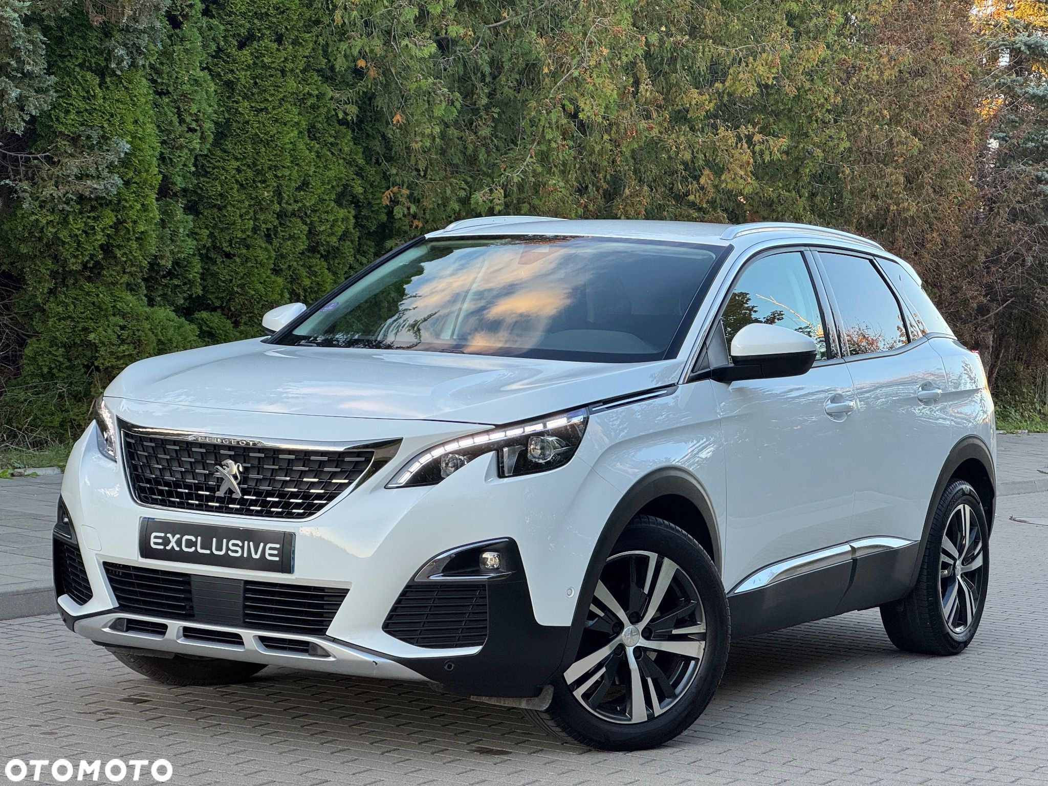Peugeot 3008 PureTech 130 Stop & Start GPF EAT8 Allure Business-Paket - 1