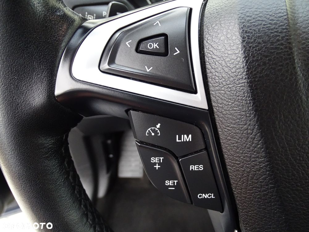 Ford S-Max 2.0 EcoBlue TITANIUM - 23