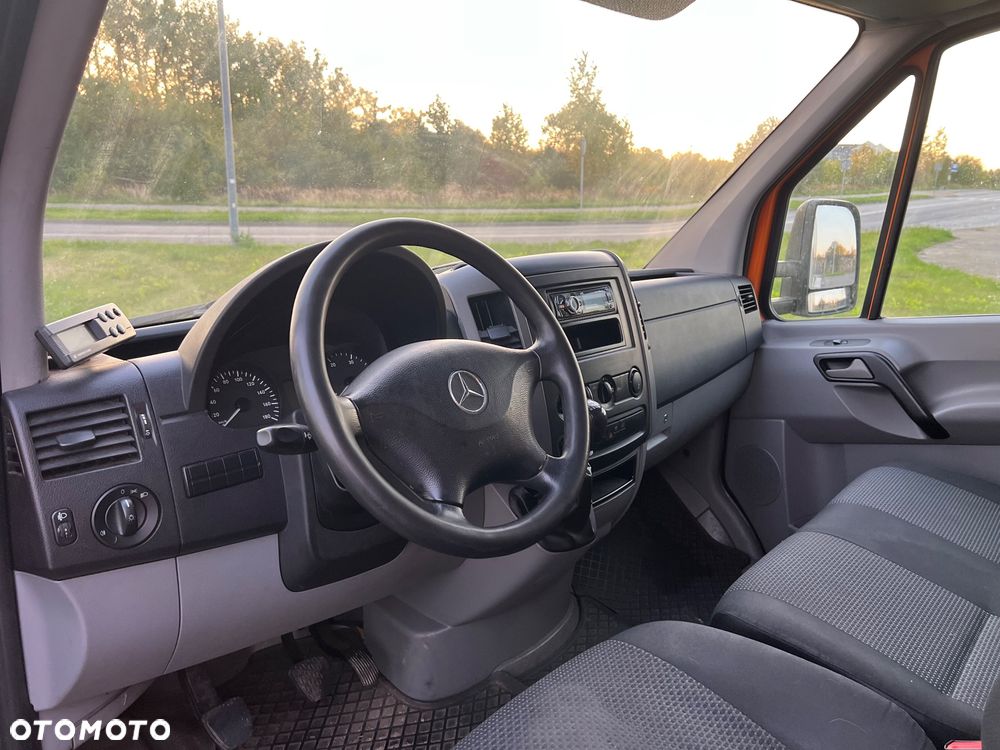 Mercedes-Benz Sprinter - 17