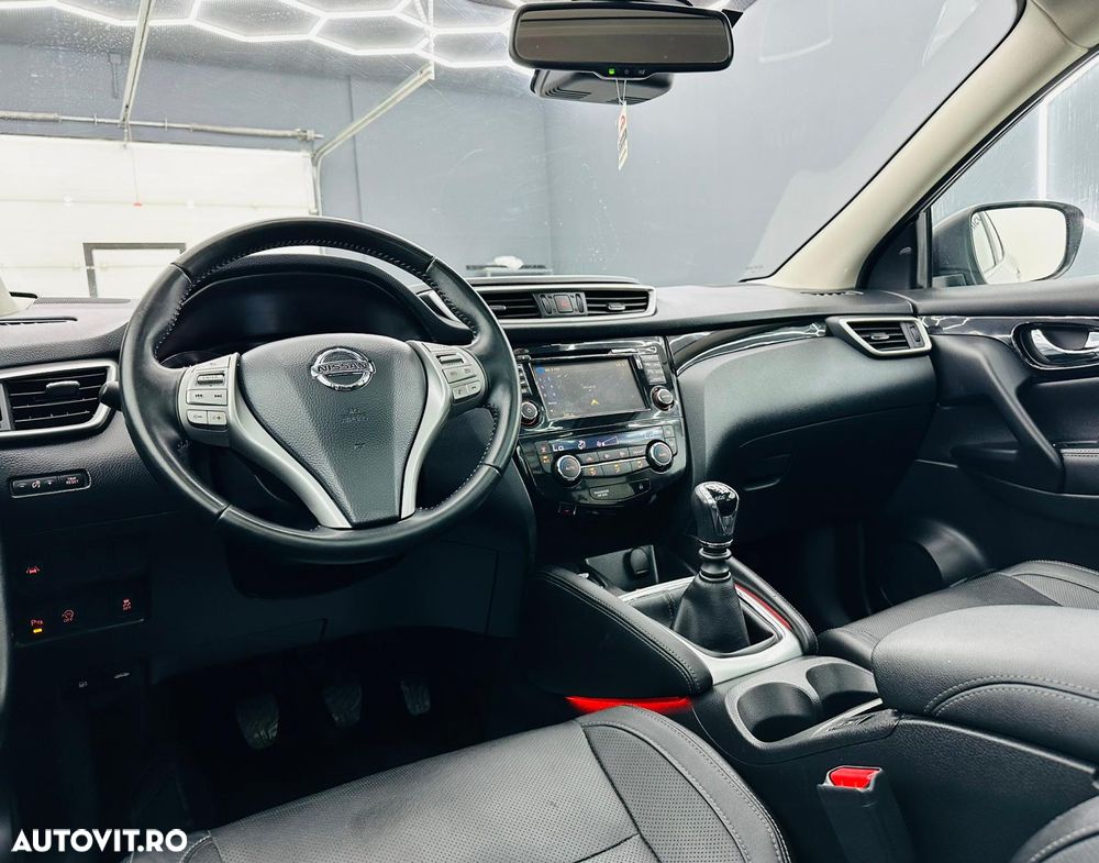 Nissan Qashqai 1.2 DIG-T TEKNA - 22