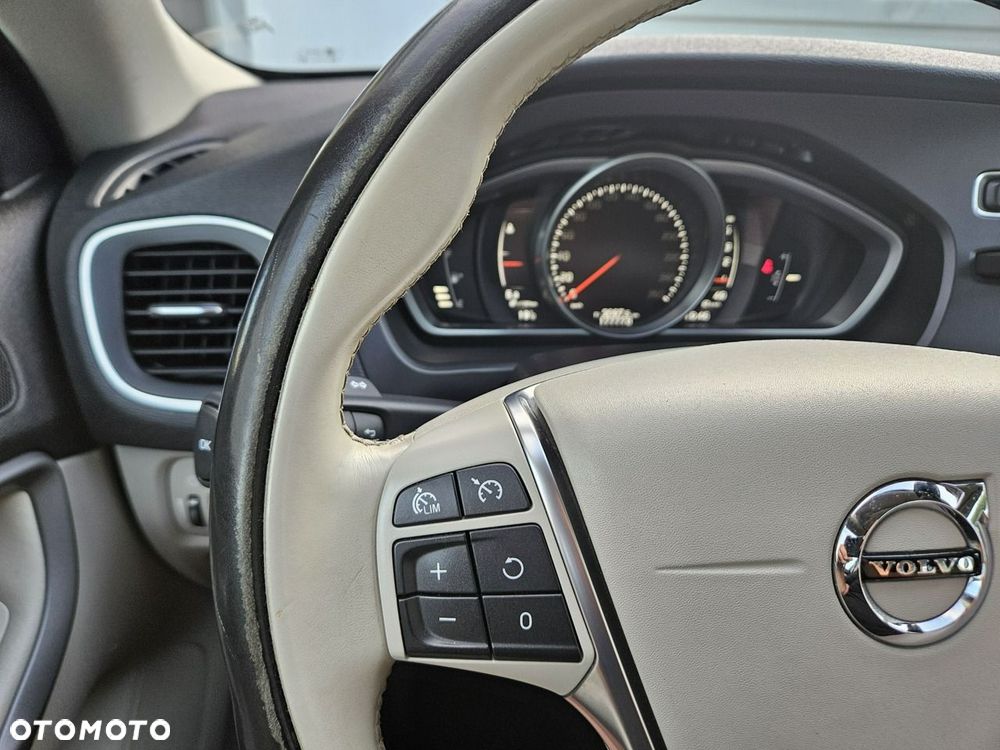 Volvo V40 D2 Drive-E SCR Dynamic Edition - 37