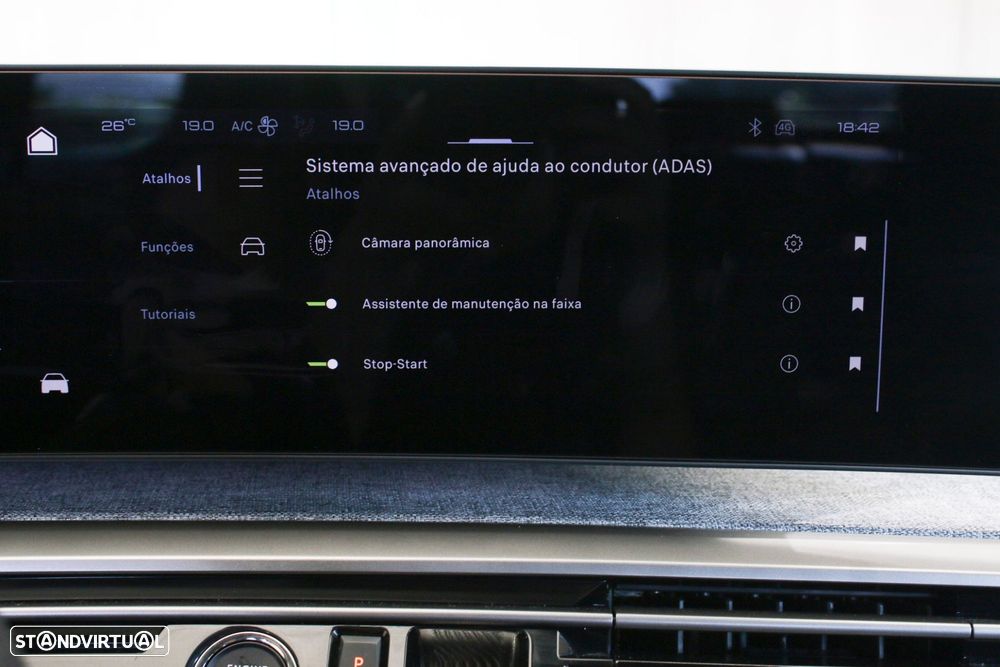Peugeot 3008 1.2 Hybrid Allure e-DCS6 - 32