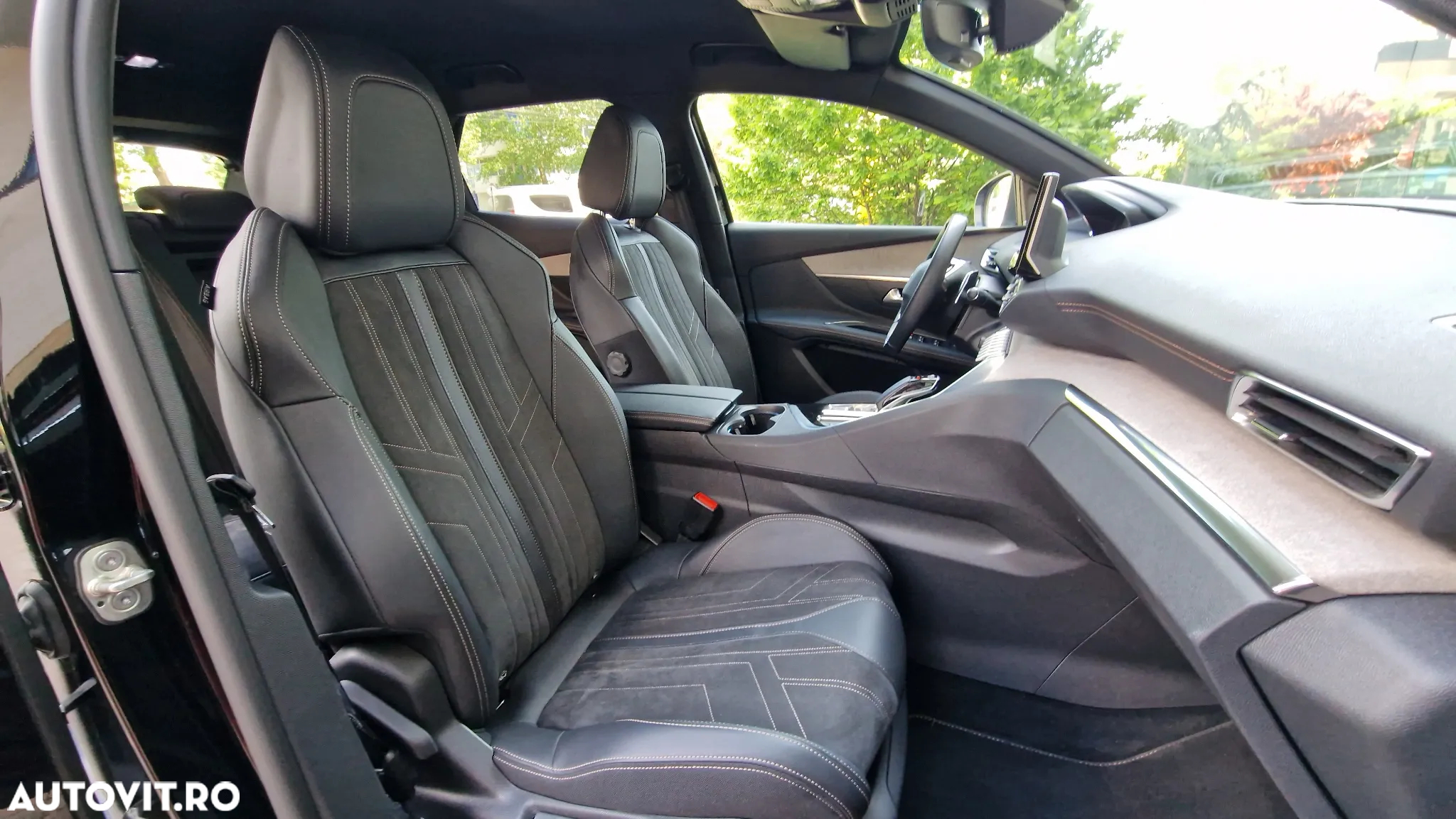 Peugeot 3008 PHEV EAT8 GT Pack - 25