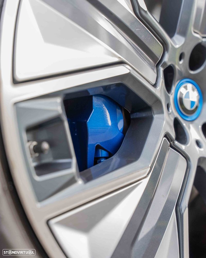 BMW iX xDrive40 - 39