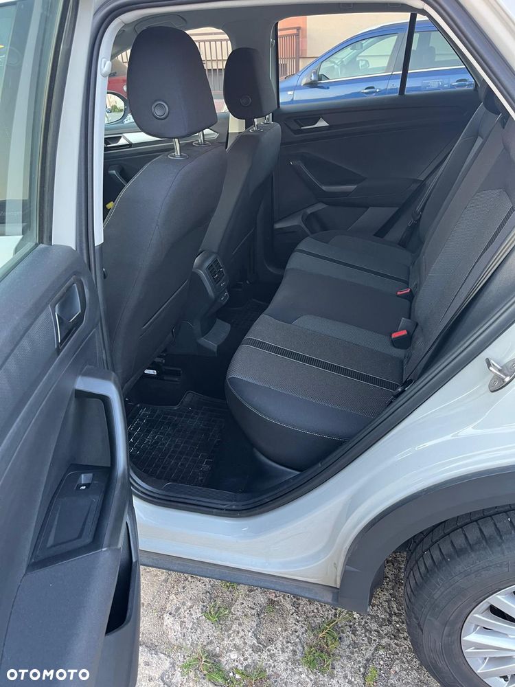 Volkswagen T-Roc - 10